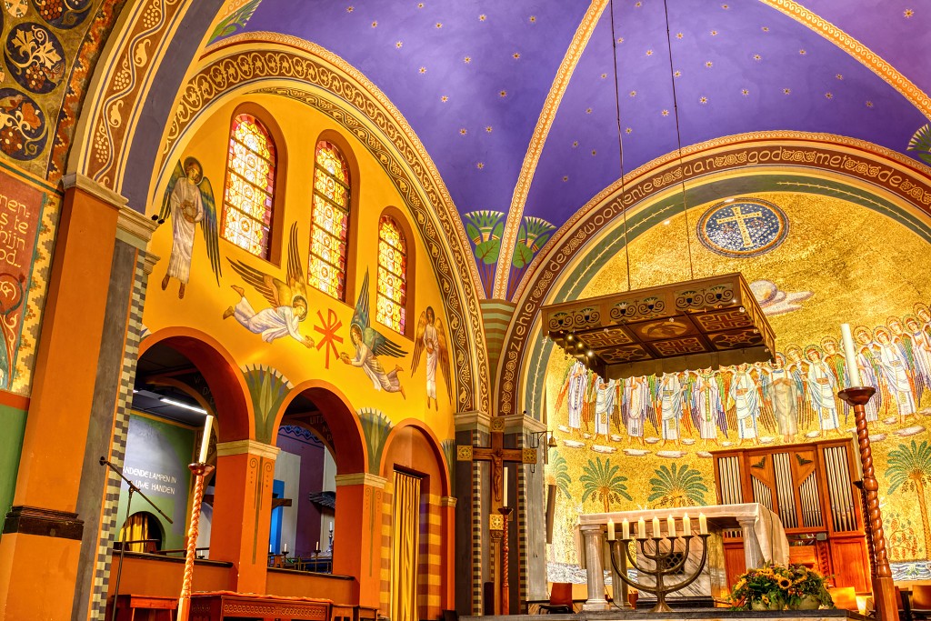 HDR kerkfotografie cenakelkerk kerk church eglise jesus maria heilig landstichting bedevaart pilgrimage pelerinage religie religion bedevaartsoord museum